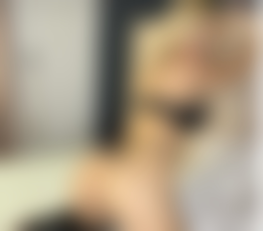 Escorts Cornwall Newquay - Cornwall - Photos for New Girl In Town! Full service Carmen